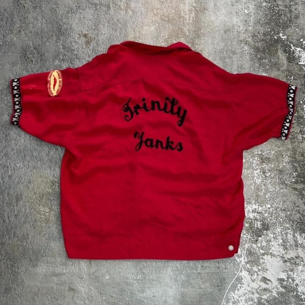 Vintage 60s Chain Stitched Red Bowling Shirt. Trinity Yanks Size Small